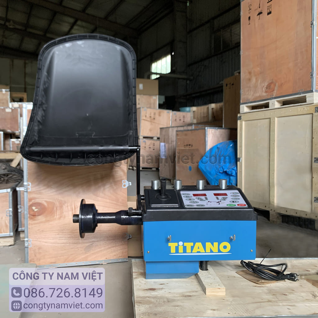 máy cân bằng lốp xe ô tô lưu động titano std-452